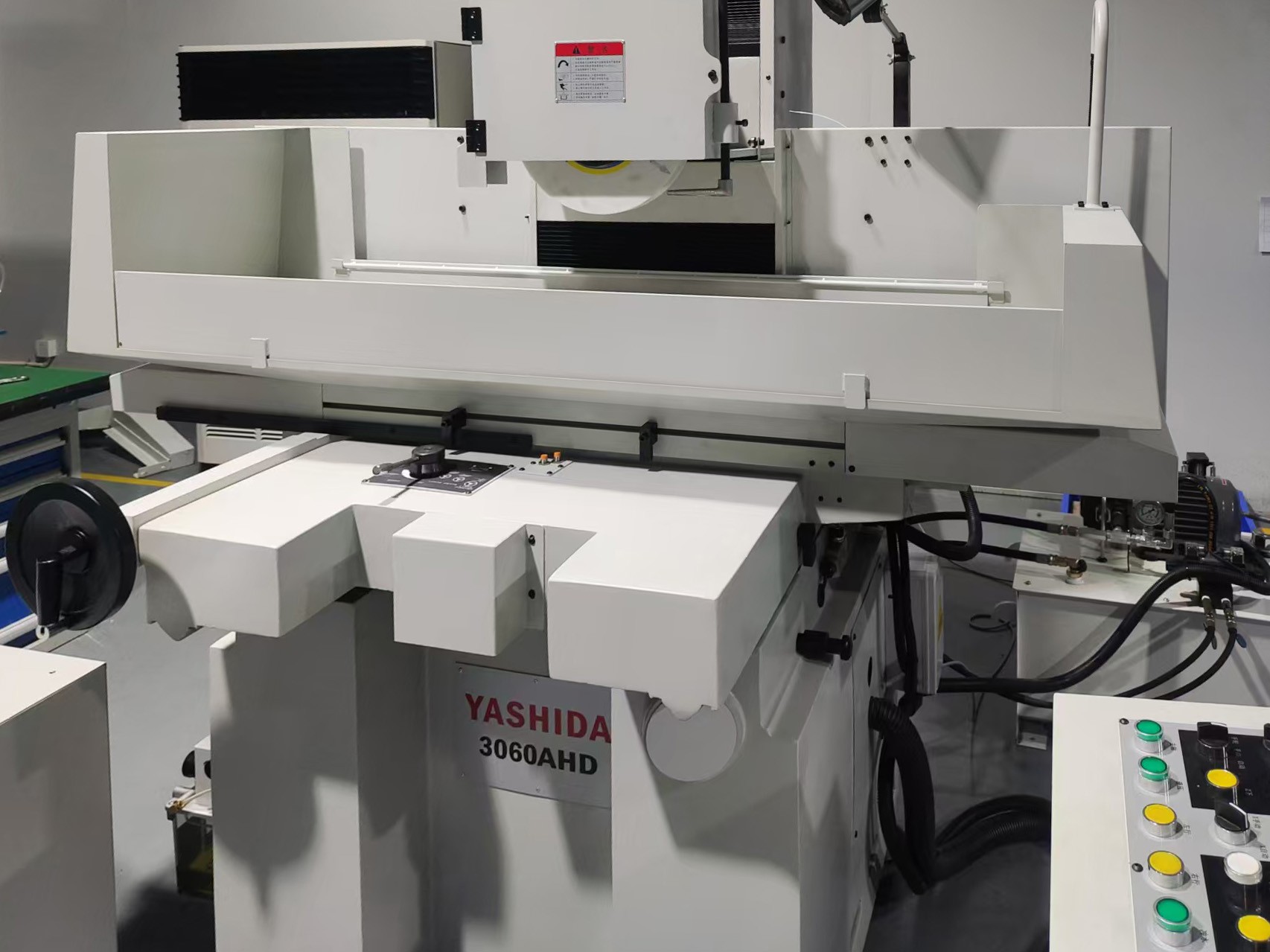 高精密數(shù)控平面磨床 高精密數(shù)控平面磨床