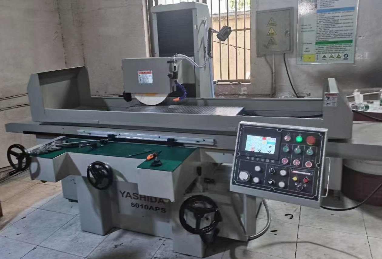 高精密數(shù)控平面磨床怎么用？