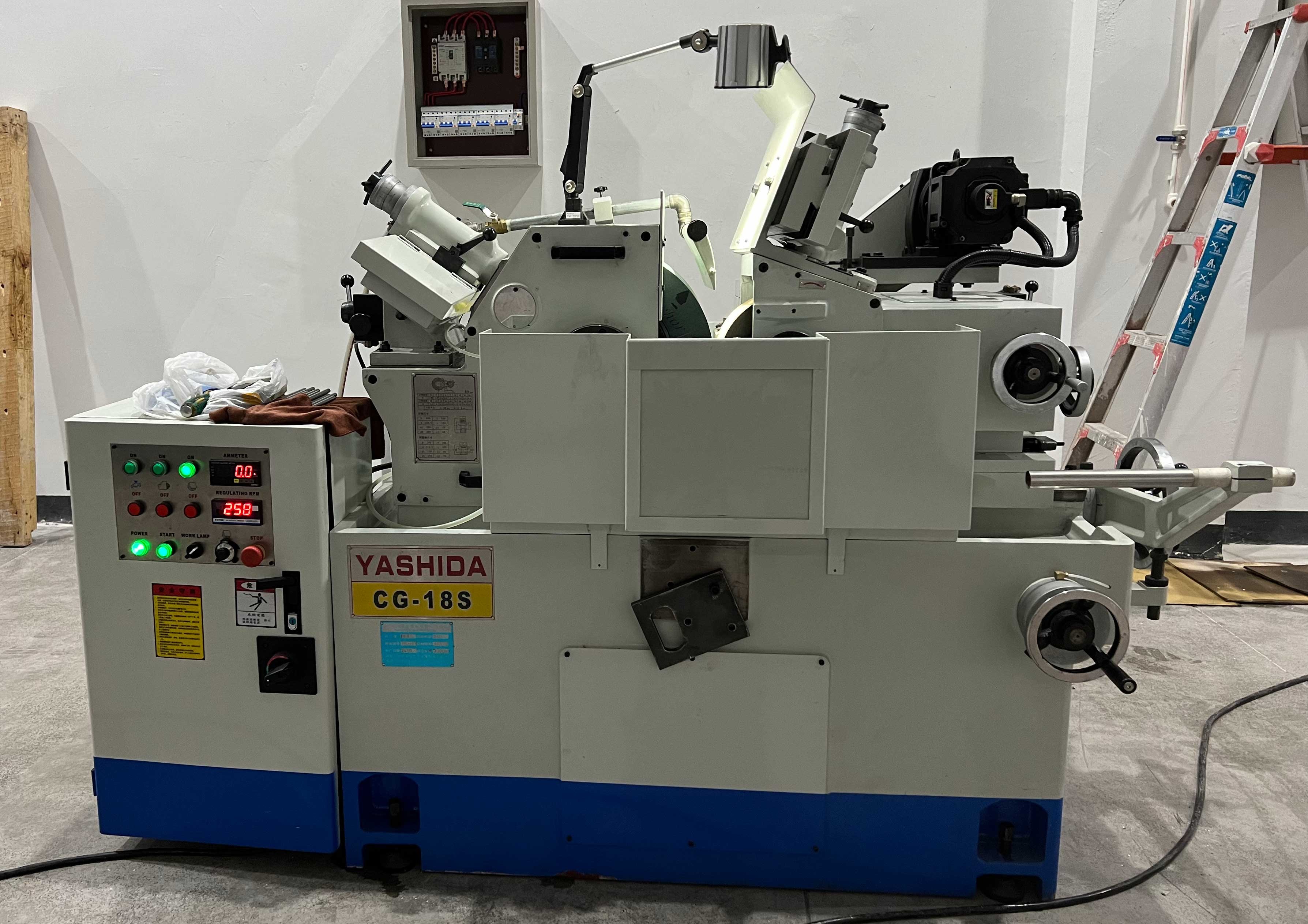 高精密無心外圓磨床